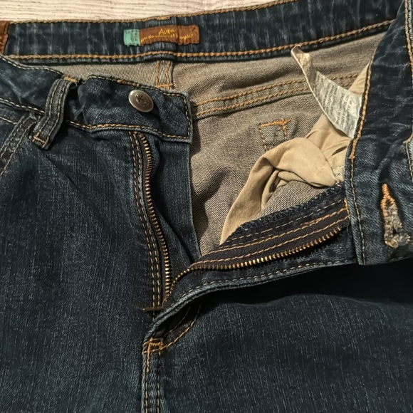 📢 Aura by Wrangler Medium/Dark Wash Jeans Size 10 Short - Picture 8 of 12